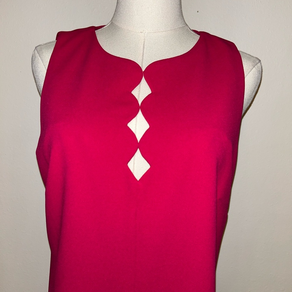💕💖Vince Camuto Scalloped Hem Dress💖💕 - Picture 2 of 11